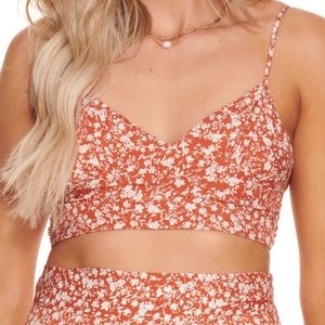 Dry Goods Fashion On Earth Women's Rust with Cream Floral Print Crop Top Size L